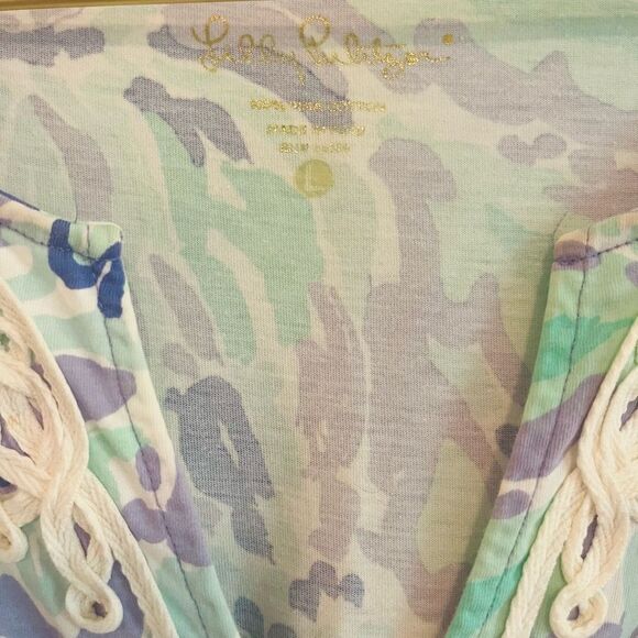 Lilly Pulitzer Tee-Shirt Dress with White Accents - Picture 5 of 9